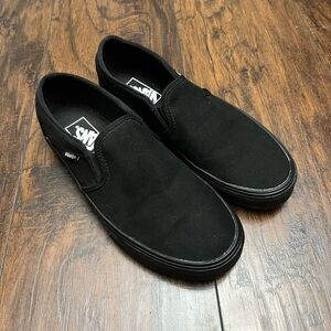Women’s black vans
